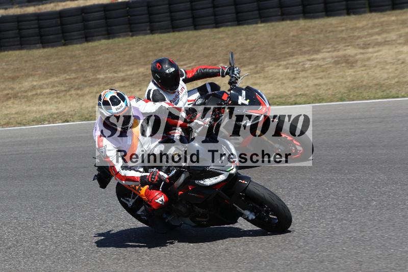 Archiv-2022/50 09.08.2022 MSS und TÖFF Track Day ADR/Gruppe blau/team